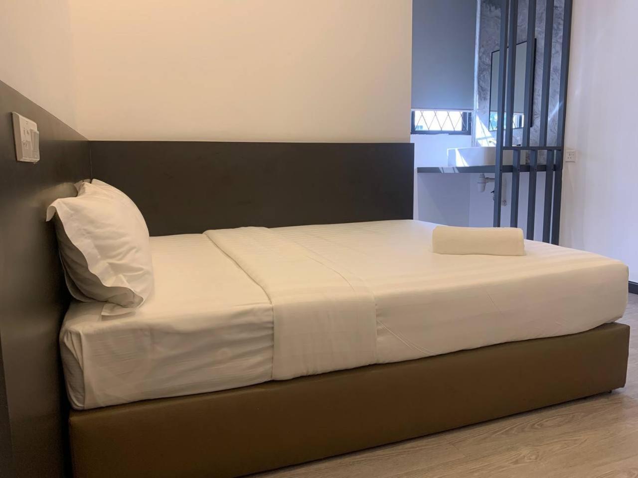 The Daily Hotel Kota Kinabalu Ngoại thất bức ảnh