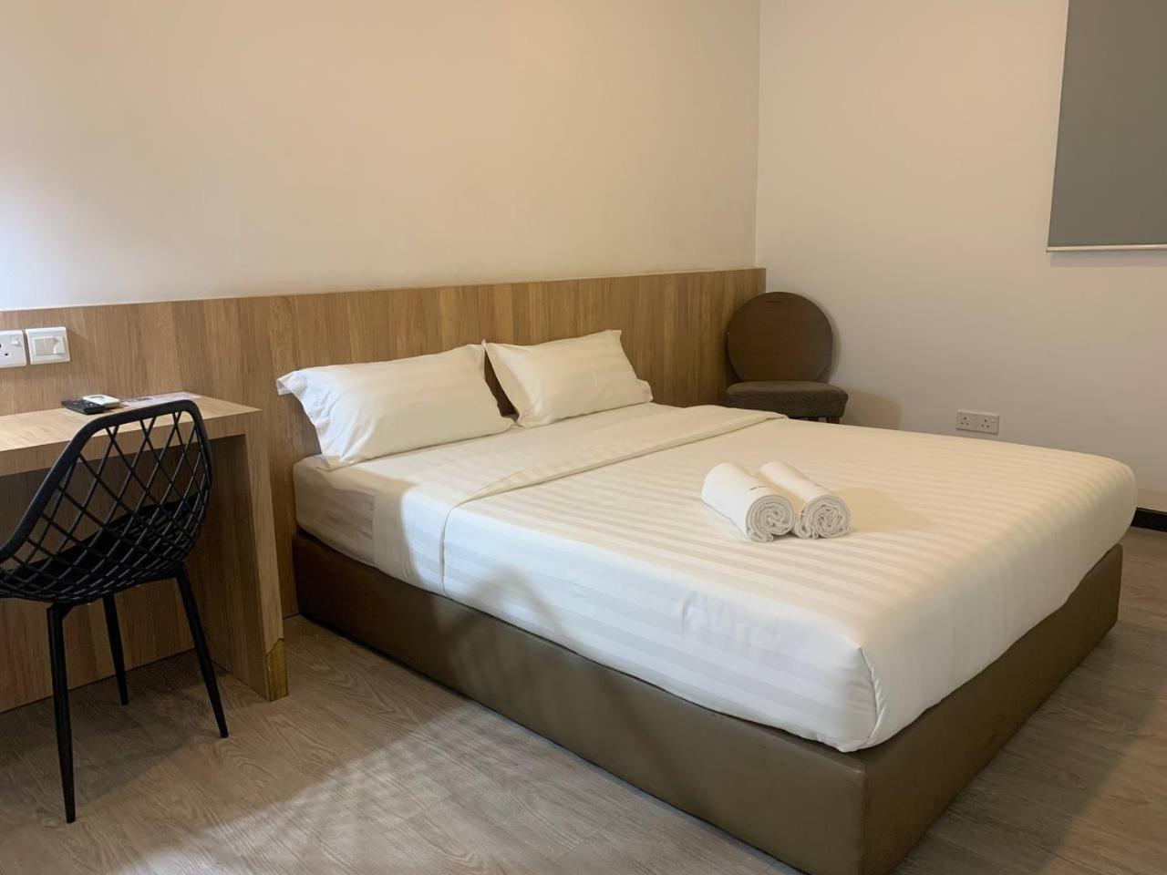 The Daily Hotel Kota Kinabalu Ngoại thất bức ảnh
