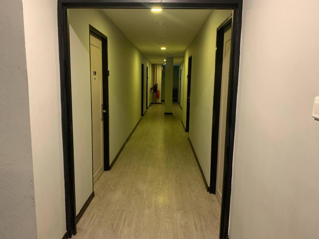 The Daily Hotel Kota Kinabalu Ngoại thất bức ảnh