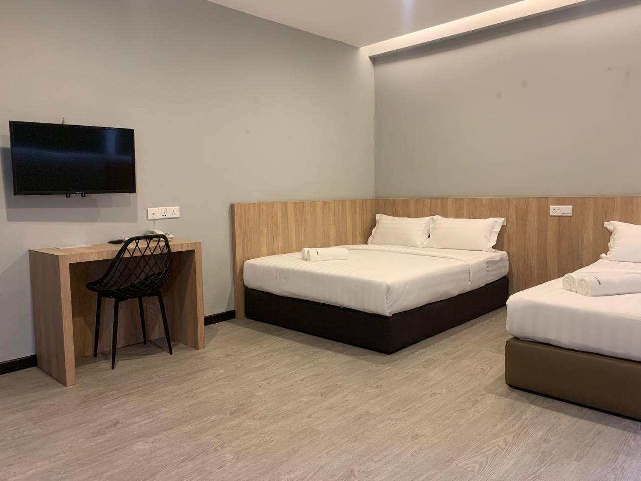 The Daily Hotel Kota Kinabalu Ngoại thất bức ảnh